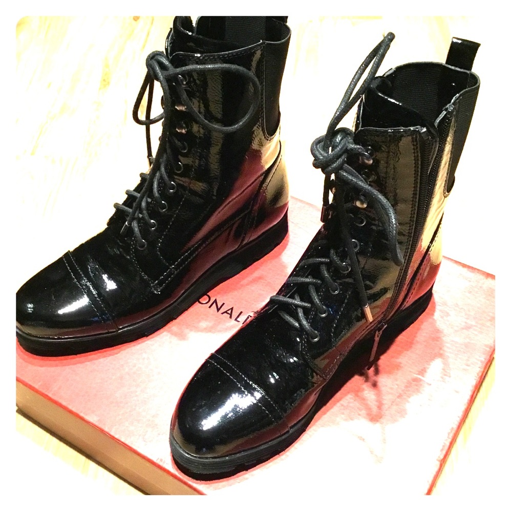 Donald Pliner boots *offers welcome*